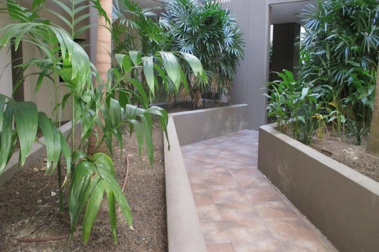 Aparthotel Edge Apartments Cairns